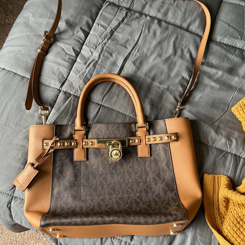 Michael kors purse